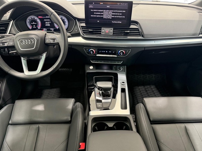 Audi Q5 Vehicle Image 9