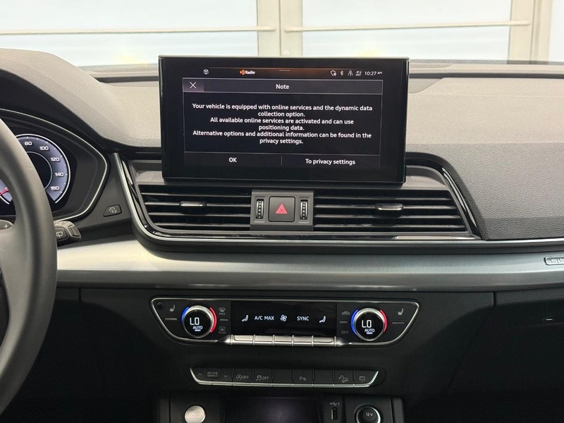 Audi Q5 Vehicle Image 10