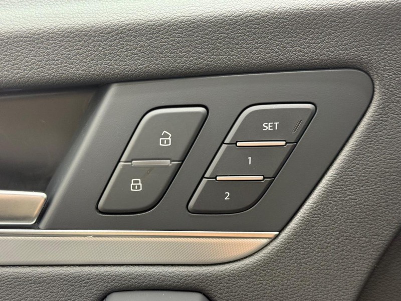 Audi Q5 Vehicle Image 14