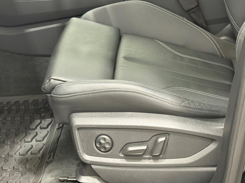 Audi Q5 Vehicle Image 21