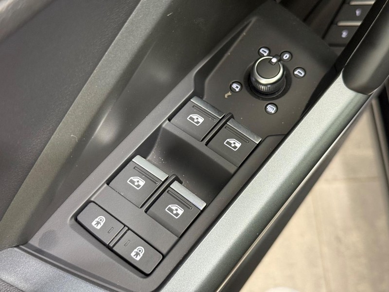 Audi Q3 Vehicle Image 20