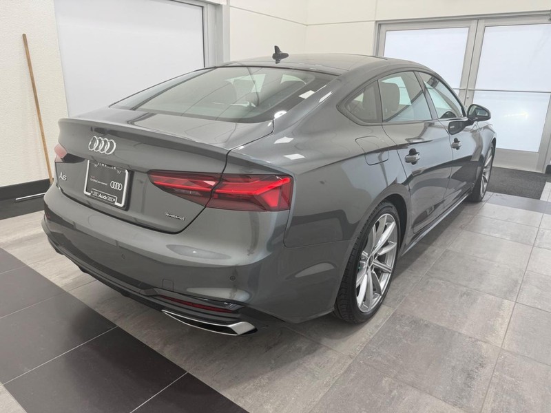 Audi A5 Sportback Vehicle Image 2