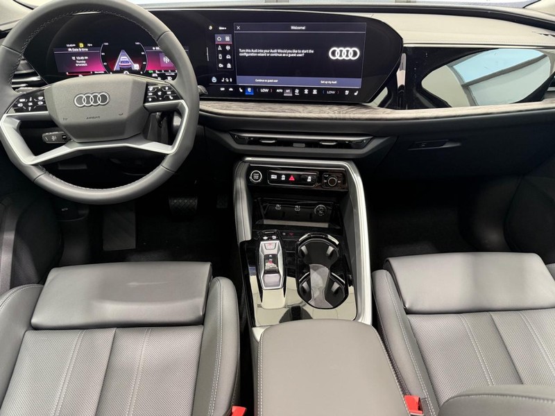 Audi Q5 Vehicle Image 5