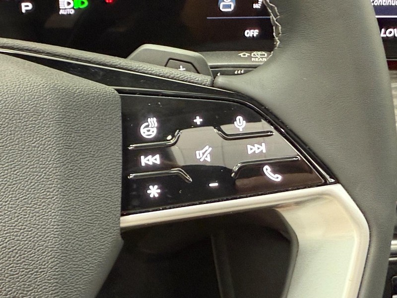 Audi Q5 Vehicle Image 11