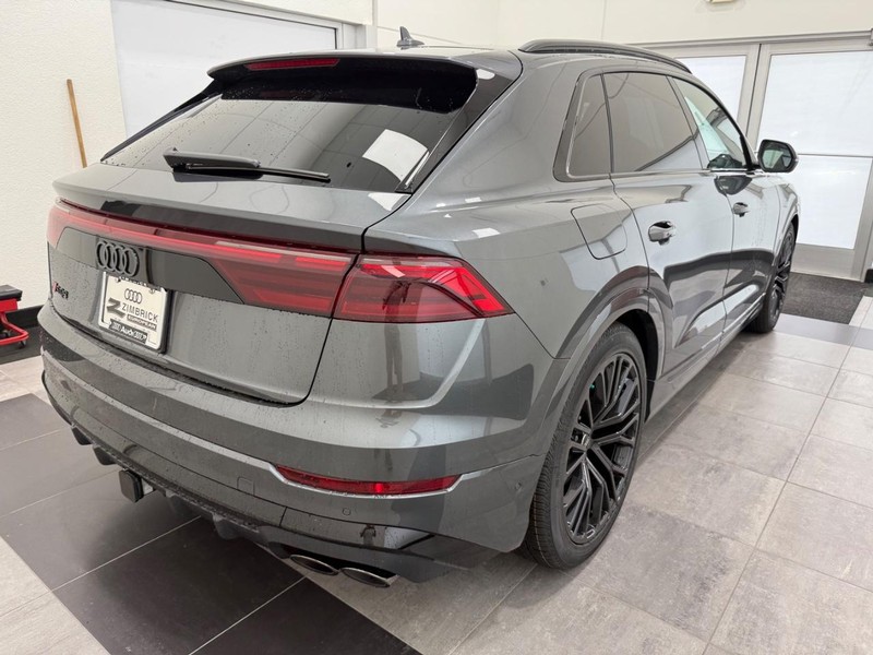 Audi SQ8 Vehicle Image 2