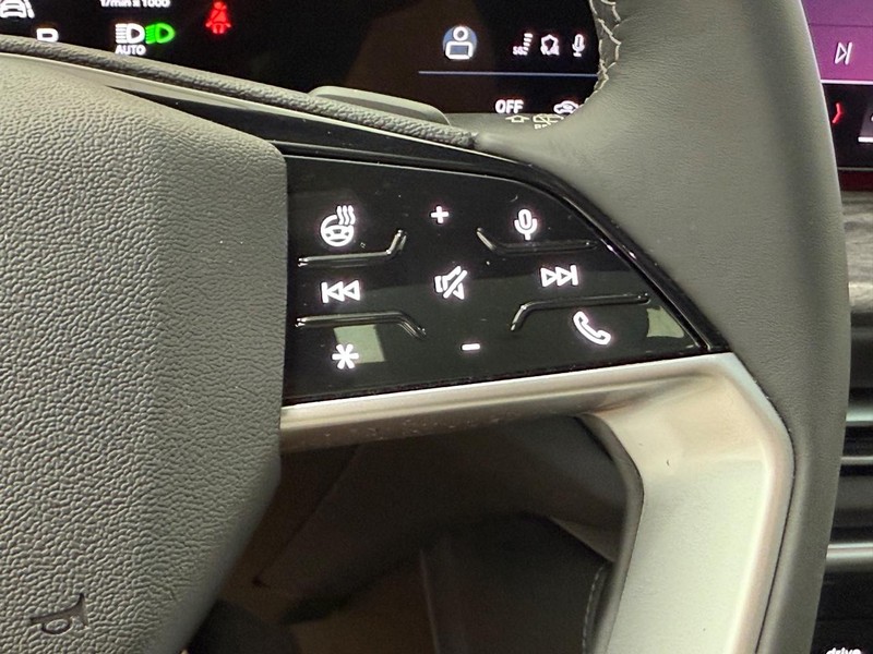 Audi Q5 Vehicle Image 11