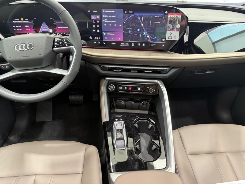 Audi Q5 Vehicle Image 5