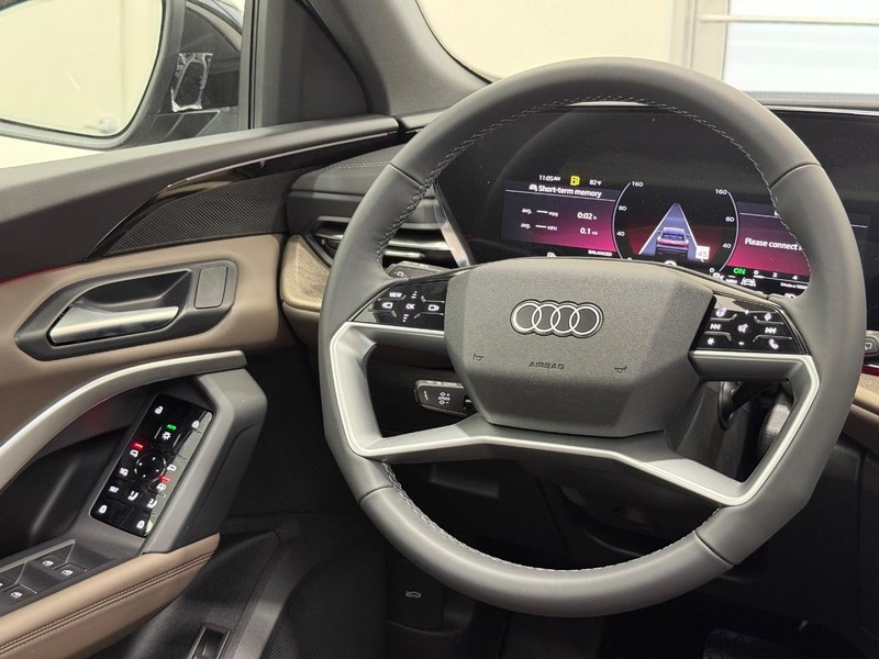 Audi Q5 Vehicle Image 8