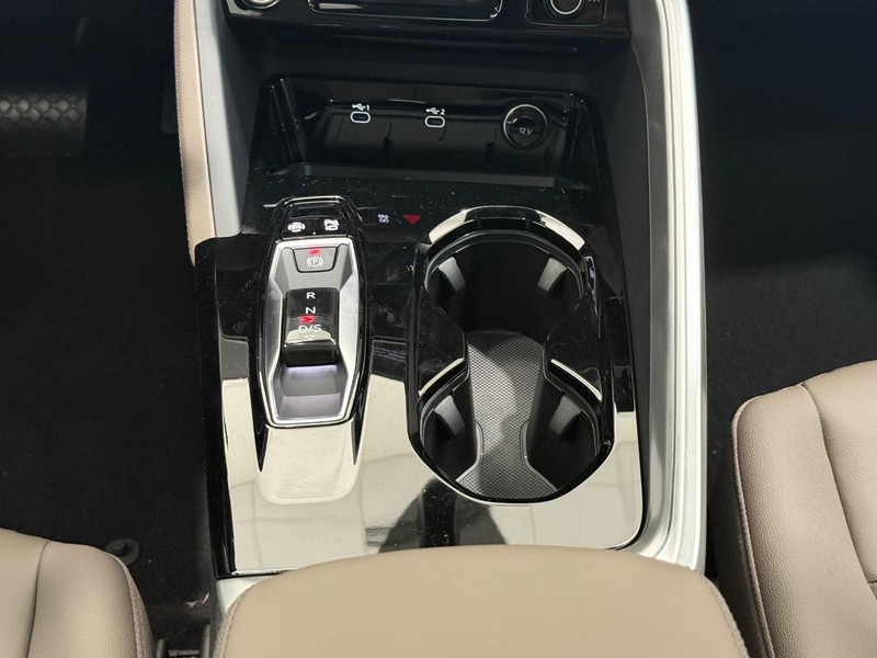 Audi Q5 Vehicle Image 7