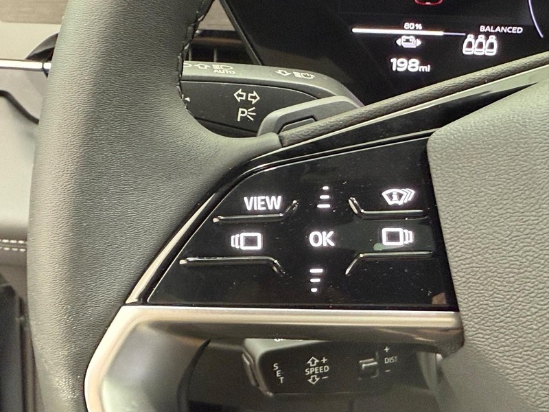 Audi Q6 e-tron Vehicle Image 10