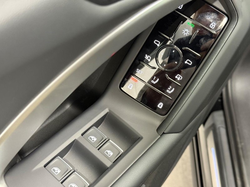 Audi Q5 Vehicle Image 14