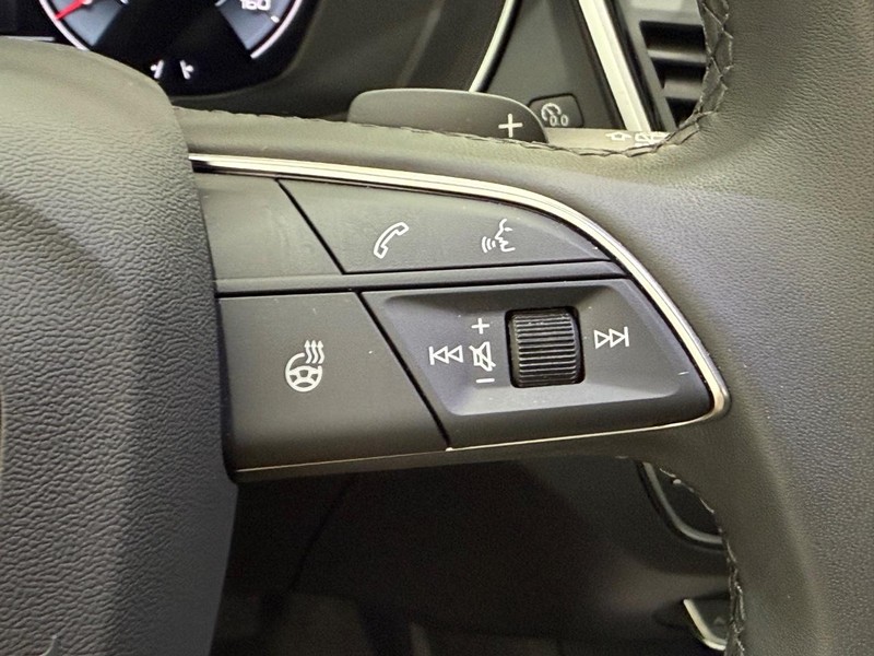 Audi Q5 Vehicle Image 16