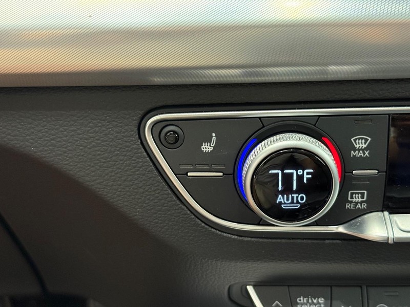 Audi Q5 Vehicle Image 19