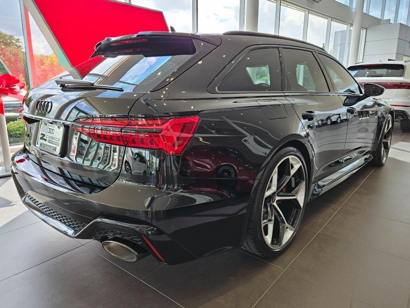 Audi RS 6 Avant Vehicle Image 3