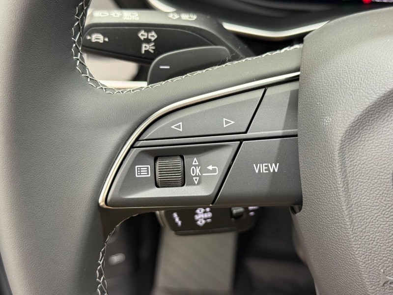 Audi Q7 Vehicle Image 11