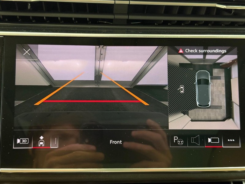 Audi Q7 Vehicle Image 13