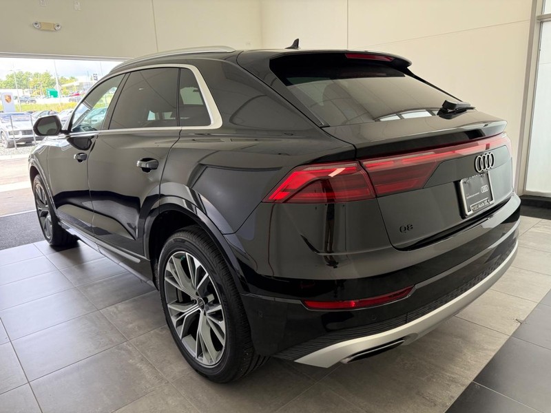 Audi Q8 Vehicle Image 5