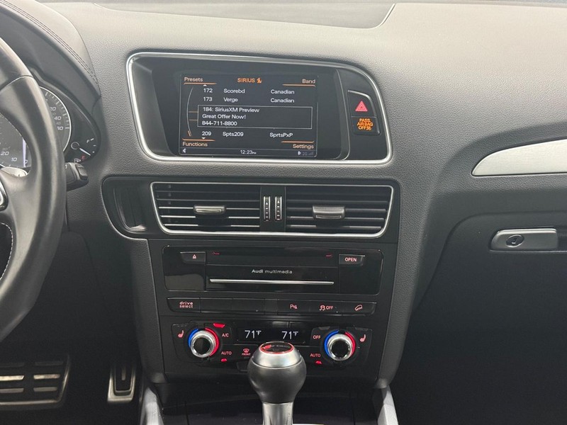 Audi SQ5 Vehicle Image 10