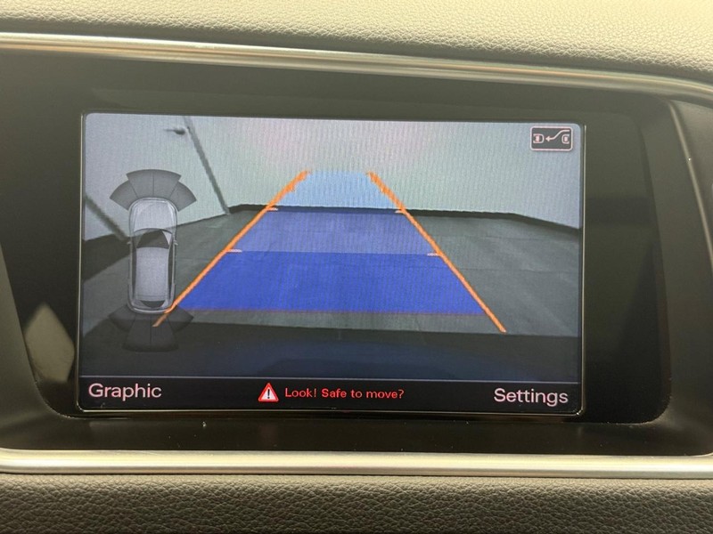Audi SQ5 Vehicle Image 17