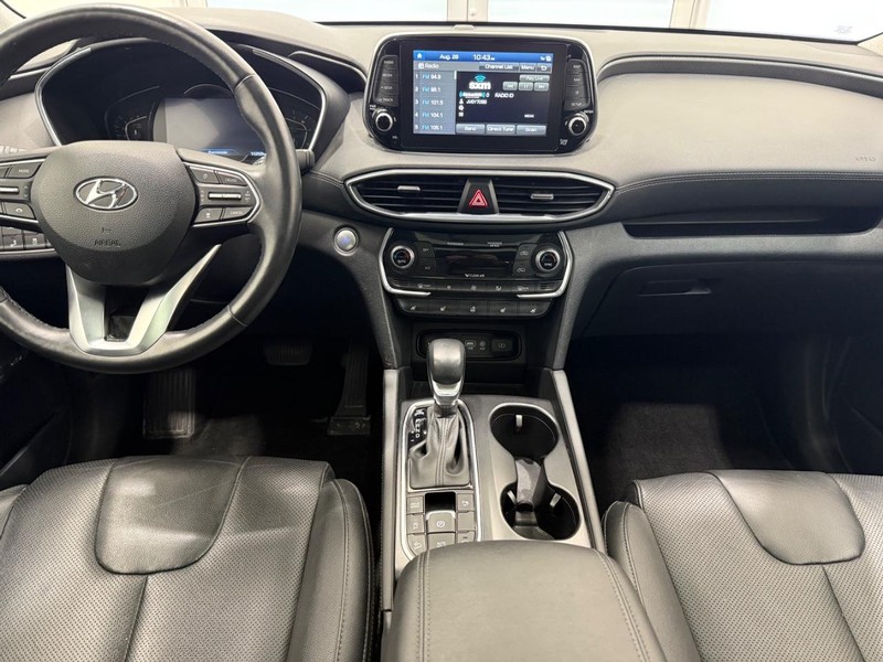 Hyundai Santa Fe Vehicle Image 9
