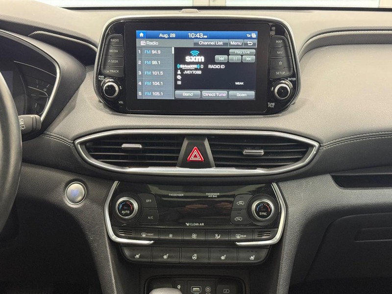 Hyundai Santa Fe Vehicle Image 10