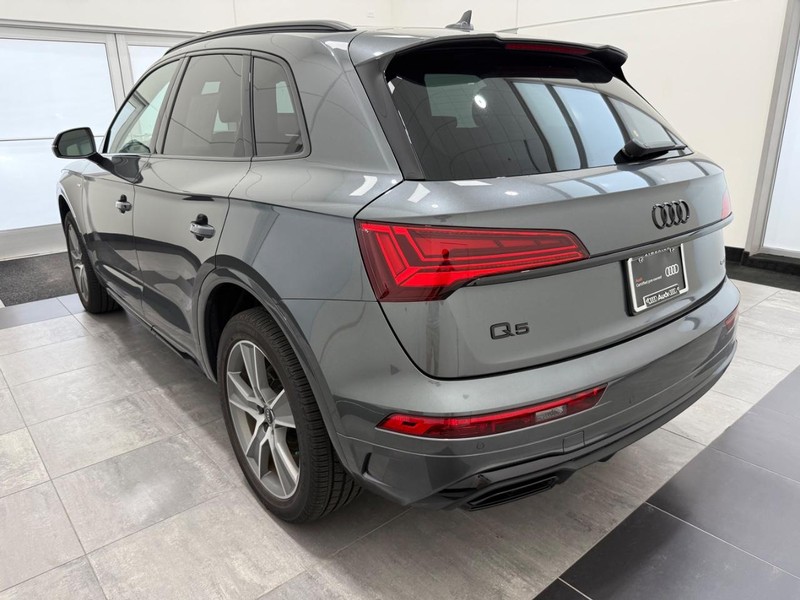 Audi Q5 Vehicle Image 4