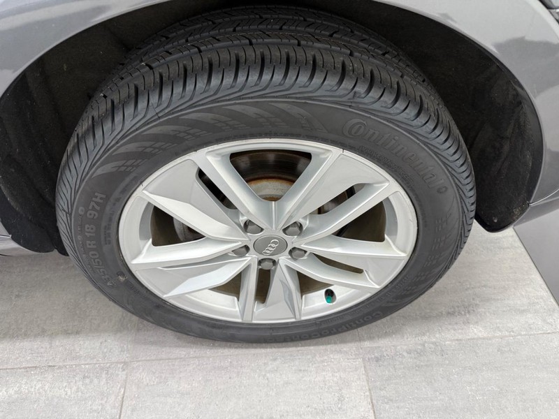 Audi Q3 Vehicle Image 5