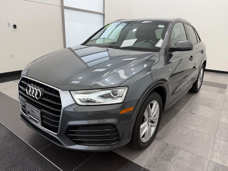 Audi Q3 Vehicle Image 6