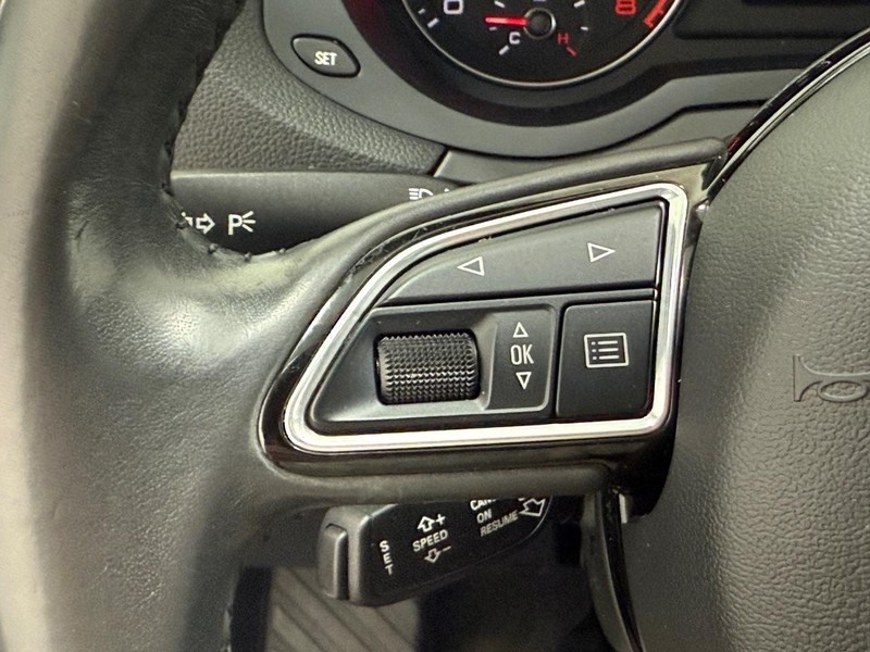 Audi Q3 Vehicle Image 14
