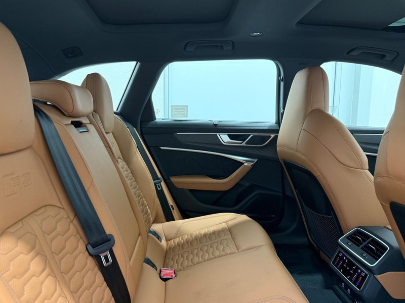 Audi RS 6 Avant Vehicle Image 4