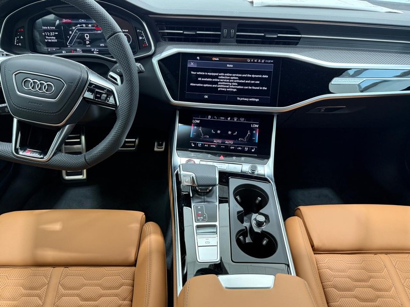 Audi RS 6 Avant Vehicle Image 5