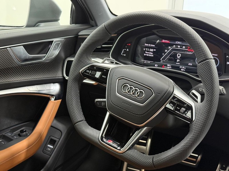 Audi RS 6 Avant Vehicle Image 8