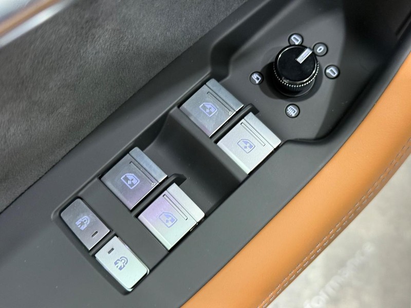 Audi RS 6 Avant Vehicle Image 15