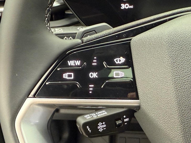 Audi Q5 Vehicle Image 9