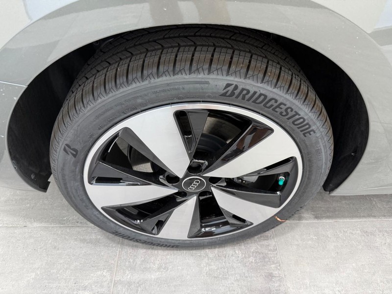 Audi A5 Vehicle Image 3