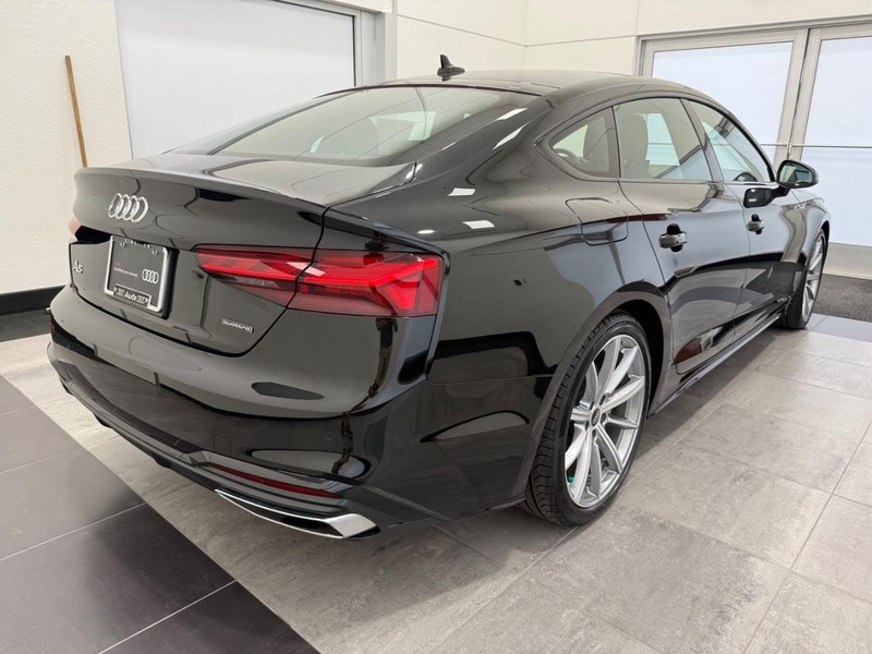 Audi A5 Sportback Vehicle Image 2