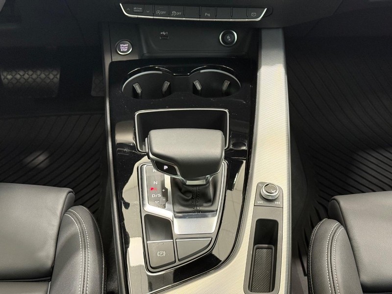 Audi A5 Sportback Vehicle Image 11