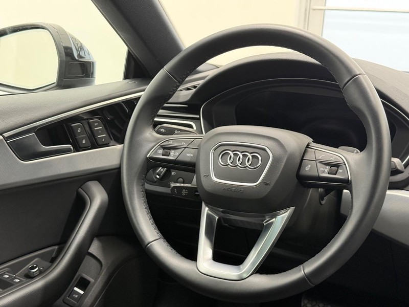 Audi A5 Sportback Vehicle Image 12