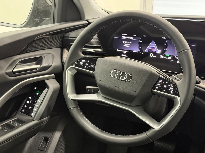 Audi Q5 Vehicle Image 7