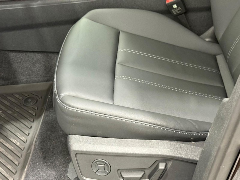 Audi Q5 Vehicle Image 15