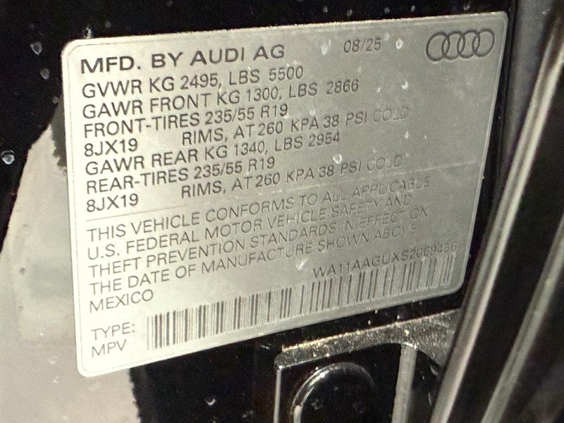 Audi Q5 Vehicle Image 16