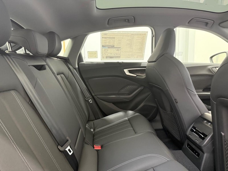 Audi A5 Vehicle Image 4