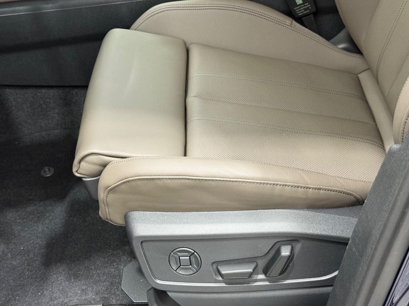 Audi Q5 Vehicle Image 14