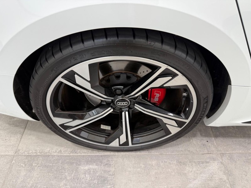 Audi RS 5 Sportback Vehicle Image 3