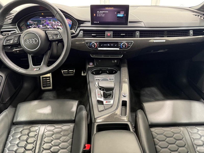 Audi RS 5 Sportback Vehicle Image 5