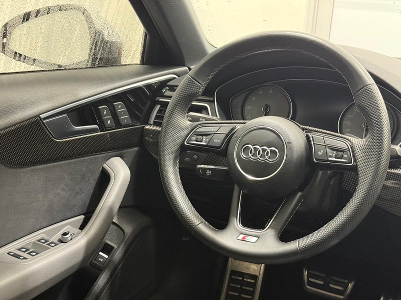 Audi S4 Sedan Vehicle Image 12