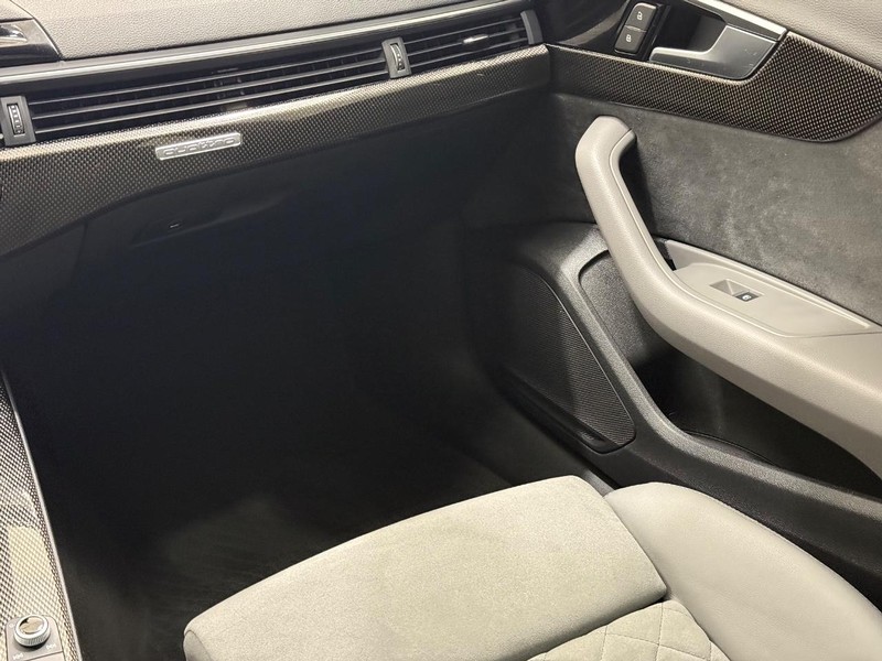 Audi S4 Sedan Vehicle Image 13