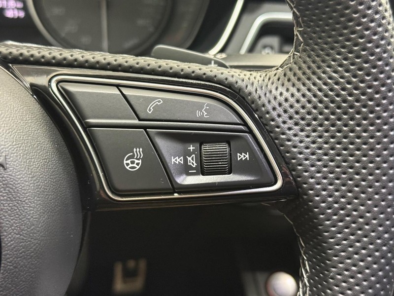 Audi S4 Sedan Vehicle Image 16