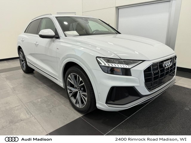 Madison WI 2023 Audi Q8 more details - audi q8