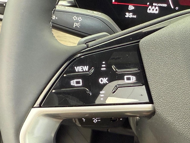 Audi Q5 Vehicle Image 10